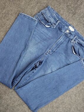 Good American always fits jeans
